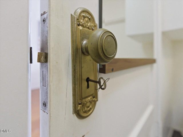 215 Hillcrest Road, Raleigh, NC 27605