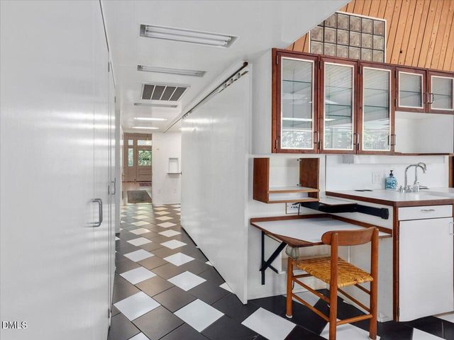 215 Hillcrest Road, Raleigh, NC 27605