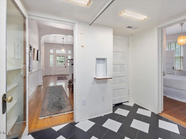 215 Hillcrest Road, Raleigh, NC 27605