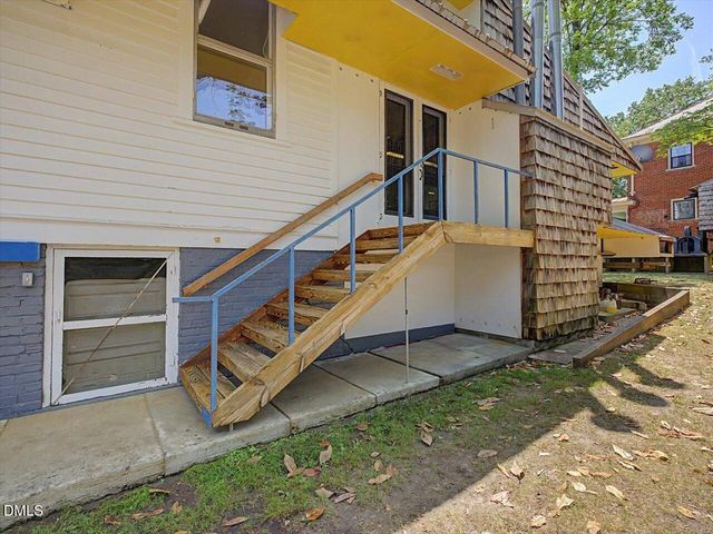 215 Hillcrest Road, Raleigh, NC 27605