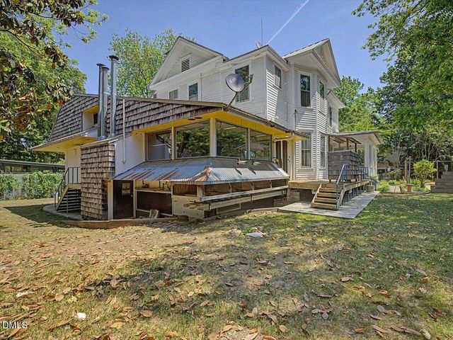 215 Hillcrest Road, Raleigh, NC 27605