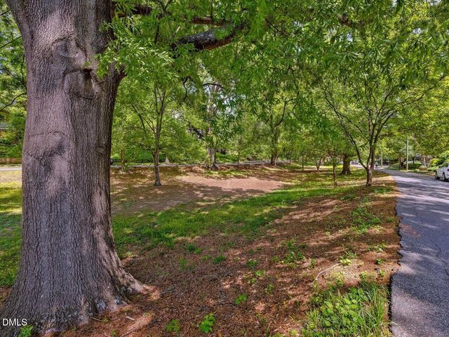 215 Hillcrest Road, Raleigh, NC 27605