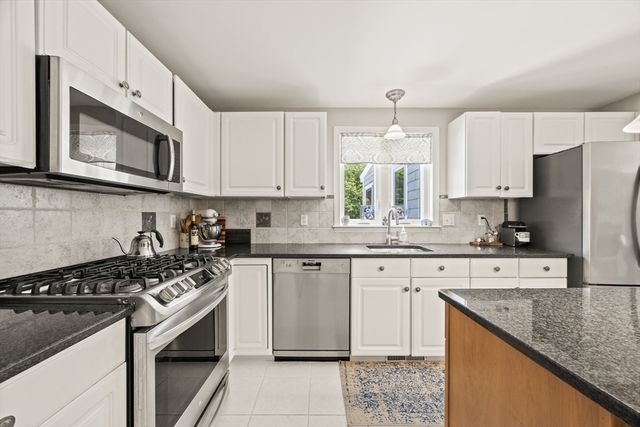 88 Amelia Way, Barnstable, MA 02648