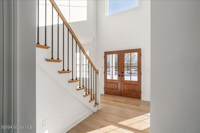 6 Brookhaven Court, Wilton, NY 12866