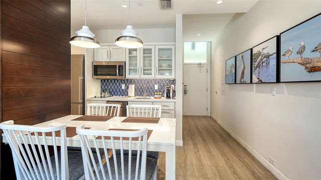 225 SANDS POINT ROAD 6201, Longboat Key, FL 34228