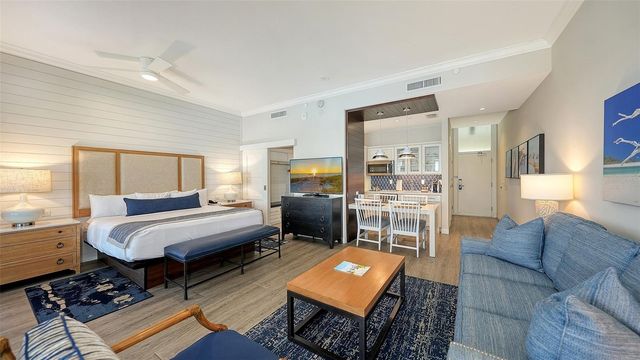 225 SANDS POINT ROAD 6201, Longboat Key, FL 34228