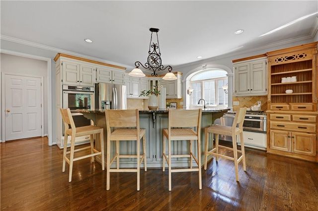 13916 Flint Street, Overland Park, KS 66221