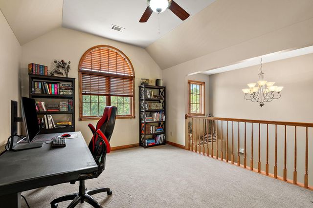 3253 Rosedale Court, Valparaiso, IN 46385