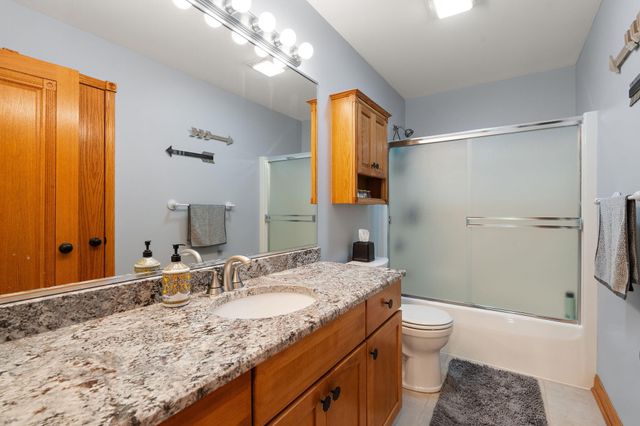 3253 Rosedale Court, Valparaiso, IN 46385