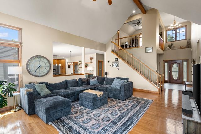 3253 Rosedale Court, Valparaiso, IN 46385