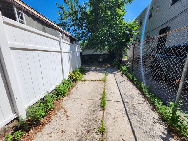 16604 144th Avenue, Jamaica, NY 11434