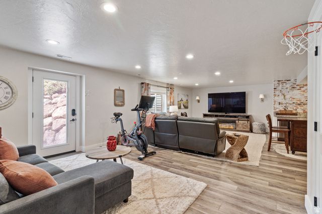 12057 N SALTAIRE DR, Highland, UT 84003