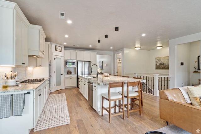 12057 N SALTAIRE DR, Highland, UT 84003