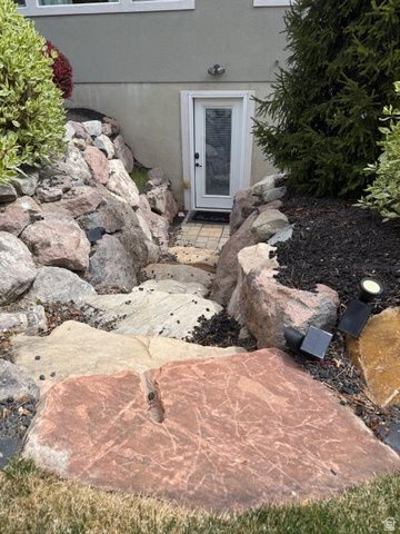 12057 N SALTAIRE DR, Highland, UT 84003