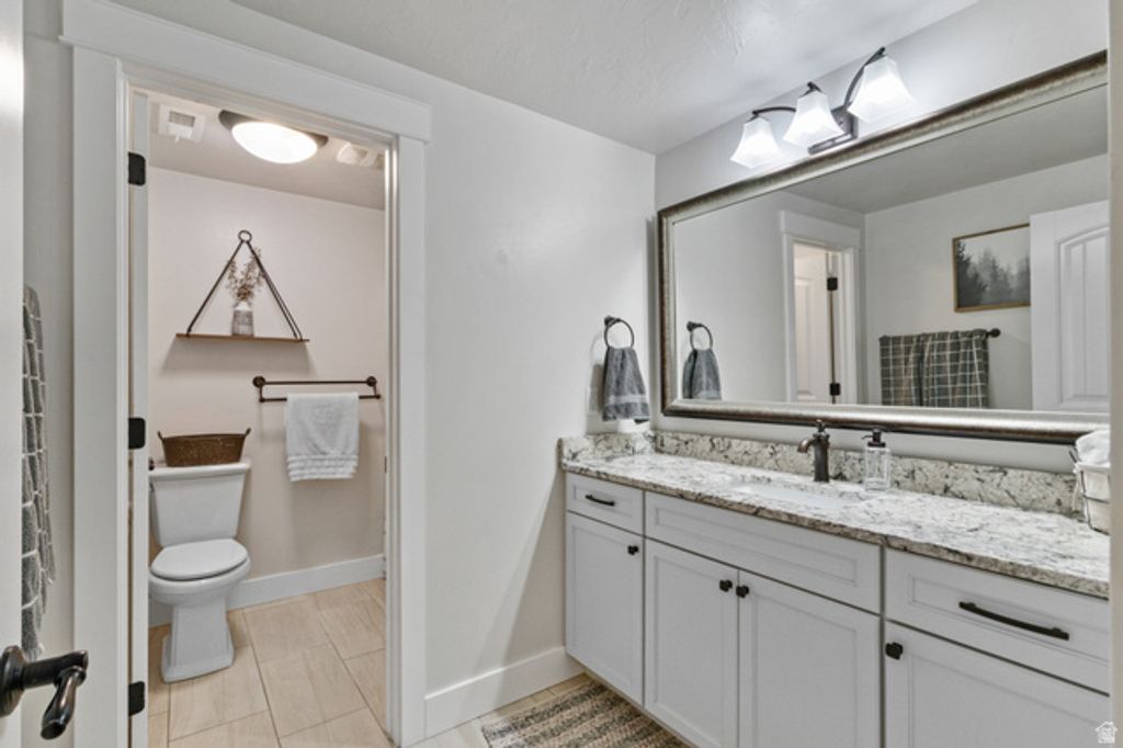 Image 28 of property listing at 12057 N SALTAIRE DR, Highland, UT 84003