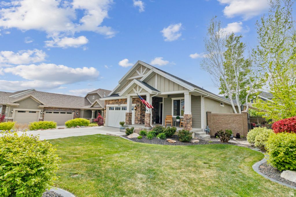 Image 35 of property listing at 12057 N SALTAIRE DR, Highland, UT 84003
