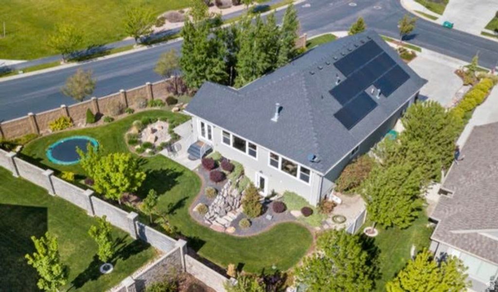 Image 41 of property listing at 12057 N SALTAIRE DR, Highland, UT 84003