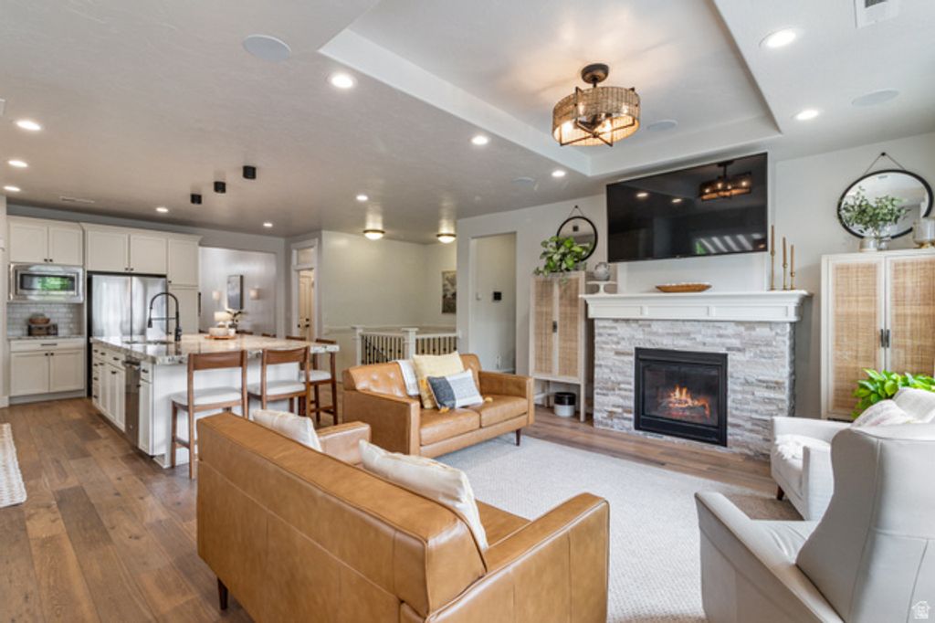 Image 7 of property listing at 12057 N SALTAIRE DR, Highland, UT 84003