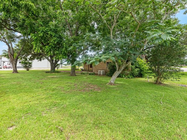 3310 2nd Street, Pattison, TX 77466