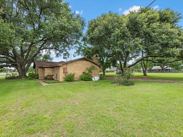 3310 2nd Street, Pattison, TX 77466