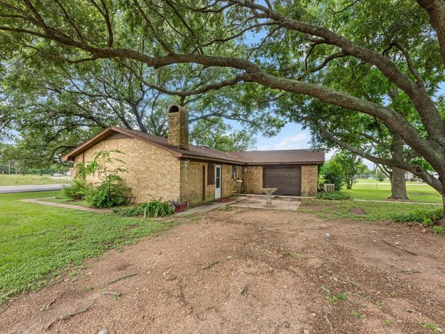 3310 2nd Street, Pattison, TX 77466