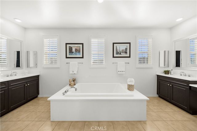 6956 La Rochelle Way, Chino, CA 91710