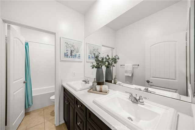 6956 La Rochelle Way, Chino, CA 91710