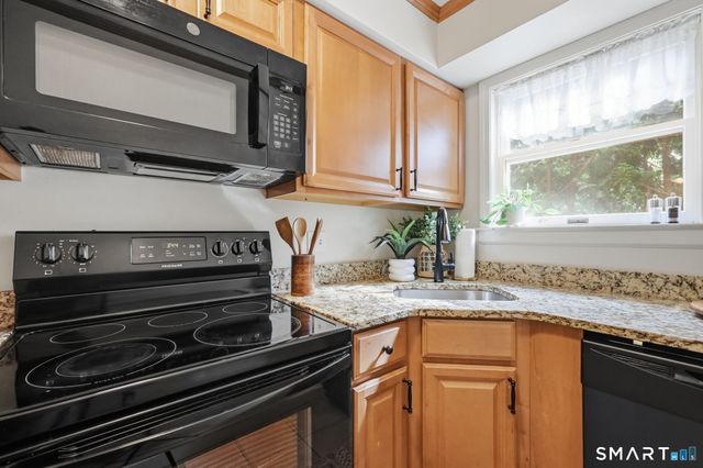 1 Concorde Way A6, Windsor Locks, CT 06096