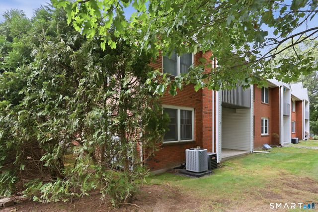 1 Concorde Way A6, Windsor Locks, CT 06096