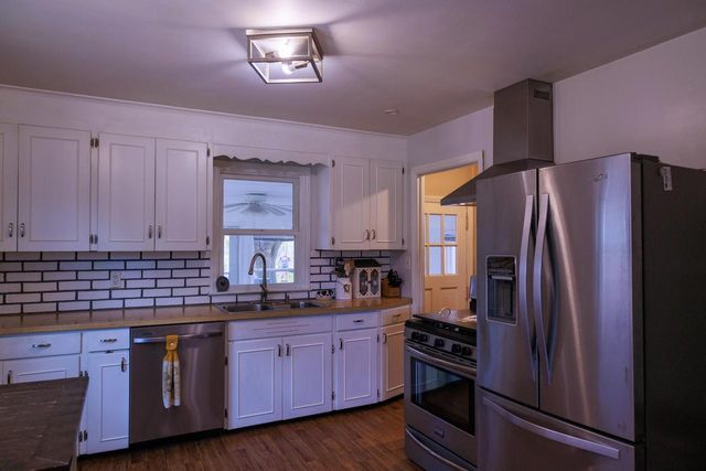 1736 Lathrop AVENUE, Racine, WI 53405