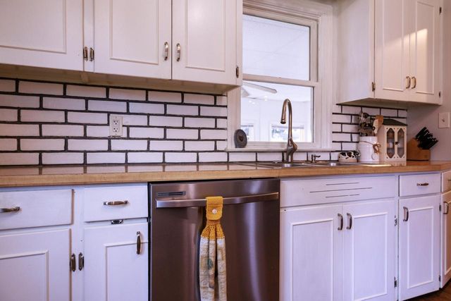 1736 Lathrop AVENUE, Racine, WI 53405
