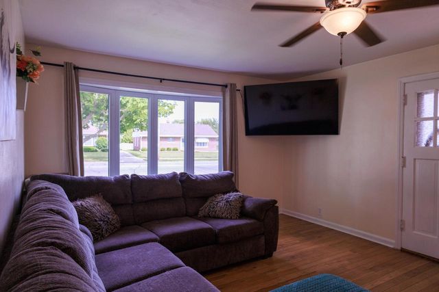 1736 Lathrop AVENUE, Racine, WI 53405