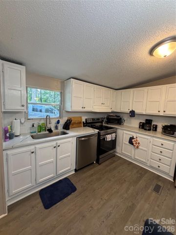 32139 Blakley Drive, Albemarle, NC 28001