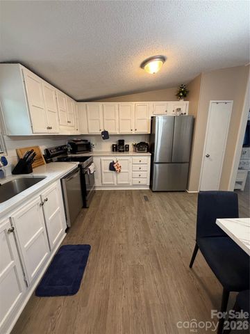 32139 Blakley Drive, Albemarle, NC 28001