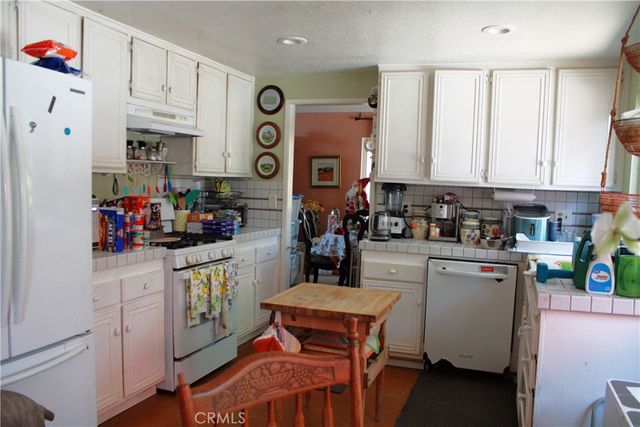 1580 Lakewood, Upland, CA 91786