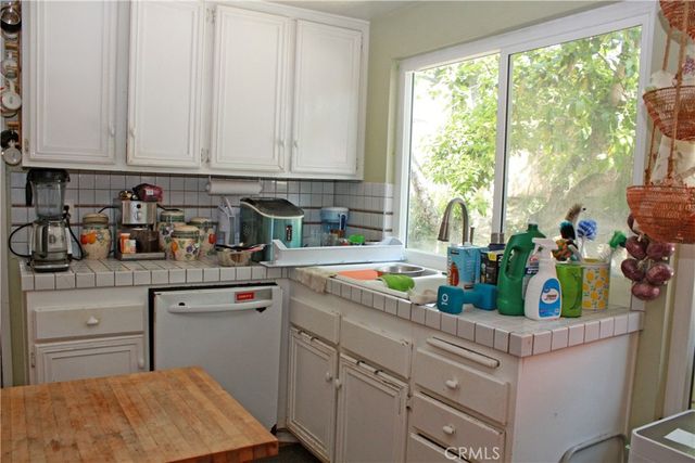 1580 Lakewood, Upland, CA 91786