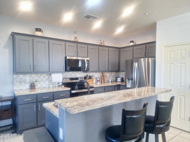 41836 N Mill Creek Way Way, Anthem, AZ 85086