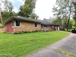 318 Branch Lane, Clinton, TN 37716
