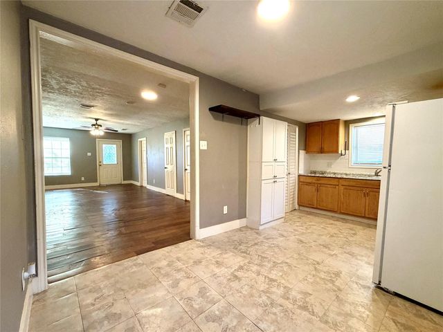 4727 Eppes Street, Houston, TX 77021