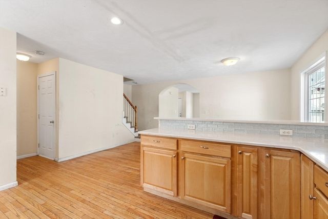 224 Pleasant Street A, Lowell, MA 01852