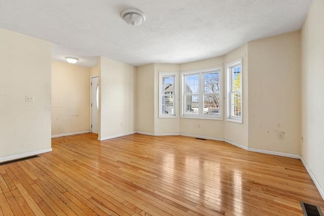 224 Pleasant Street A, Lowell, MA 01852