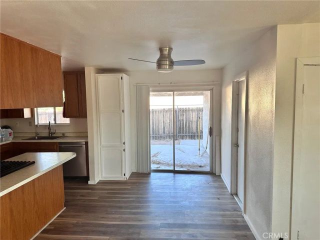 926 W Dolphin Avenue, Ridgecrest, CA 93555