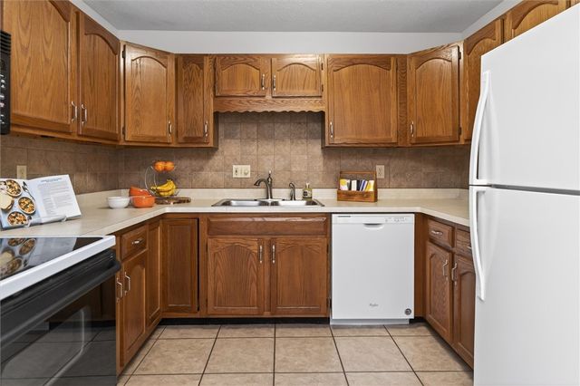 36 Union Hill Drive, Ogden, NY 14559