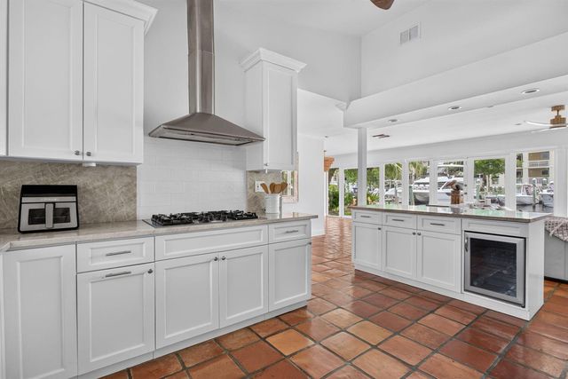 1390 E Terra Mar Drive, Pompano Beach, FL 33062