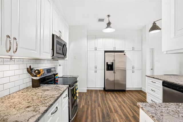 15705 SW 7th Place, Sunrise, FL 33326
