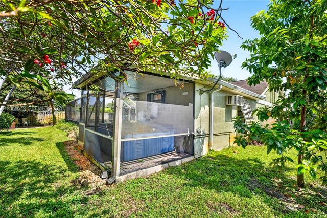 15705 SW 7th Place, Sunrise, FL 33326