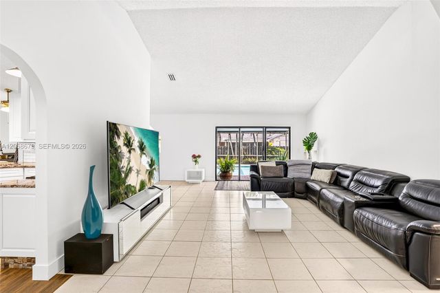 15705 SW 7th Place, Sunrise, FL 33326