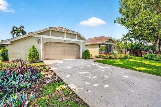 15705 SW 7th Place, Sunrise, FL 33326