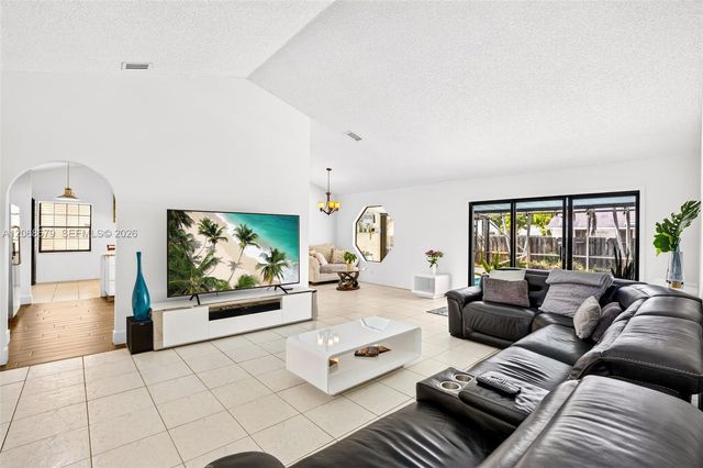 15705 SW 7th Place, Sunrise, FL 33326