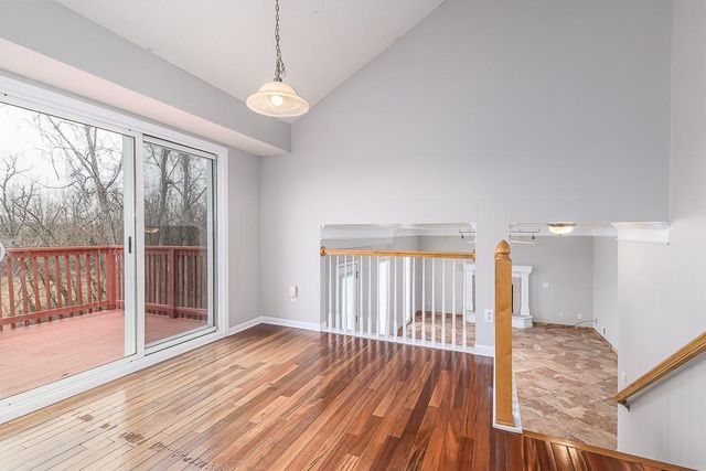 11911 N Charlotte Street, Kansas City, MO 64155